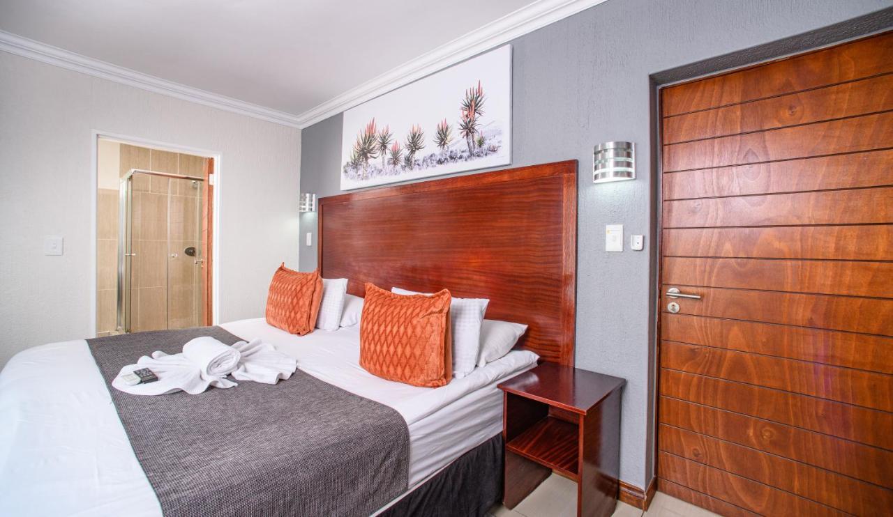 Khayalami Hotel - Mbombela Ngoại thất bức ảnh